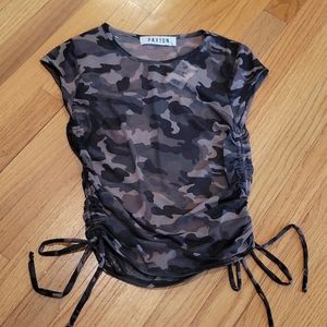 NWT Paxton women's camo top....size small